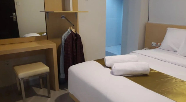 Gold Hotel Simpang Lima, Reservar Hotel Hotéis baratos em Semarang, perto de Lawang Sewu