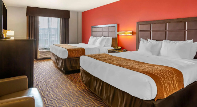 Четырёхместный номер Standard Legend Hotel Minot