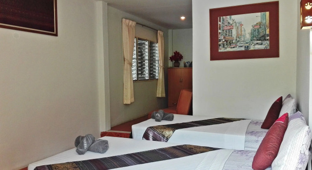 P California Inter Hostel, Book Hostel / Vandrerhjem Hostels i North-Eastern Thailand, Hostel / Vandrerhjem