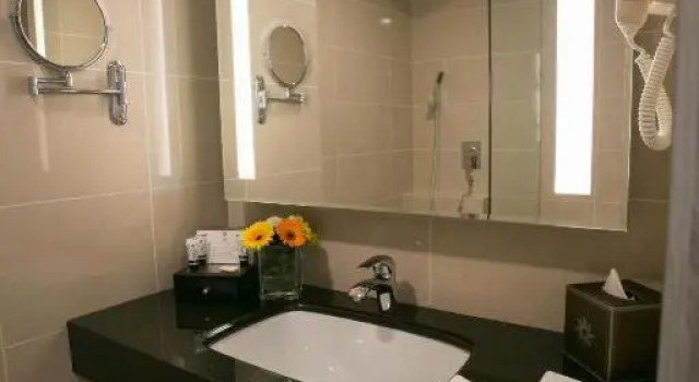 Двухместный номер Standard V8 Hotel Johor Bahru