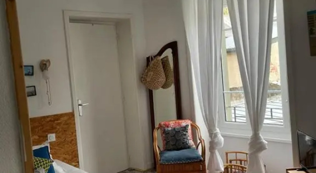 Студия Le Petit Café Larriere Cour