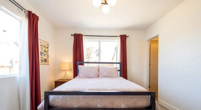 The Rockhopper - Hot Tub, Fire Pit & Walk To Downtown Jt! 4 Bedroom Home by RedAwning, Забронировать Дом для отпуска Джошуа-Три Joshua Tree National Park