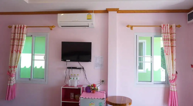 Phufahsai Resort Phurua, Varaa Lomakeskus Hotellit North-Eastern Thailand pysäköinnillä, Pysäköinti