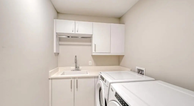 Апартаменты Ten35 Seaside Rentals