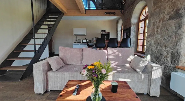 HexenburgbeiDresden 3 Zimmer Architektengaleriewohnung mit eigener Sauna, 2 Kaminen - Nähe Sächsische Schweiz, Prenota Appartamento Hotel a Sassonia con parcheggio, Parcheggio