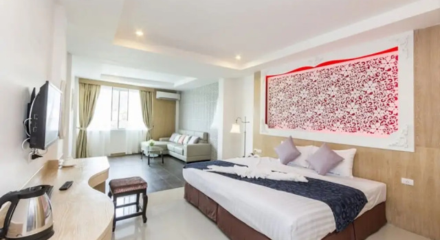 Семейный номер Deluxe Triple Three Patong
