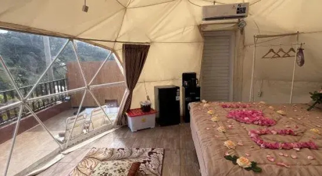 Oasis inn Glamping