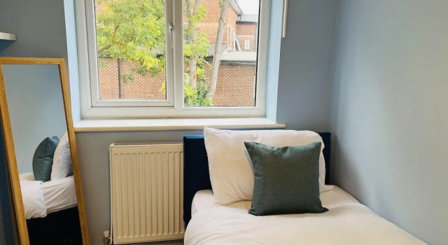 Charming 3-bed House in Levenshulme, Manchester