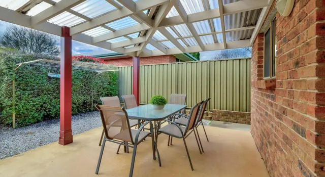Spacious 2 Bed, 2 Bath Villa, CBD Location