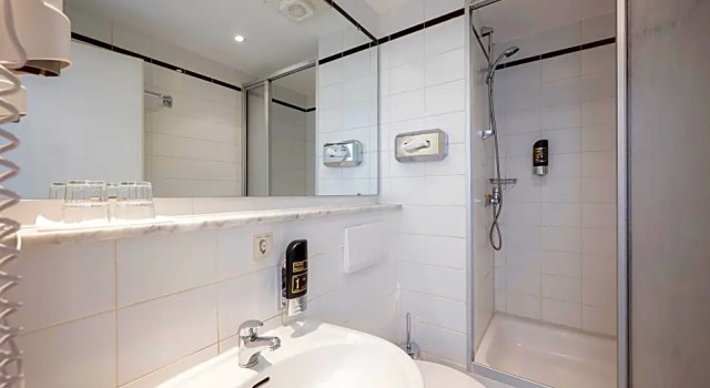 Номер Standard с балконом Hotel Astoria Stuttgart City