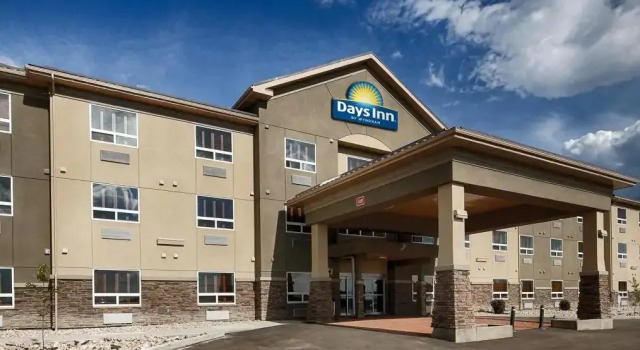Четырёхместный номер Standard Days Inn by Wyndham Redwater