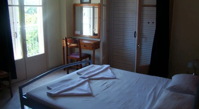 Dionisis Apartments, Buchen Sie Ferienwohnung Agia Efimia Griechenland