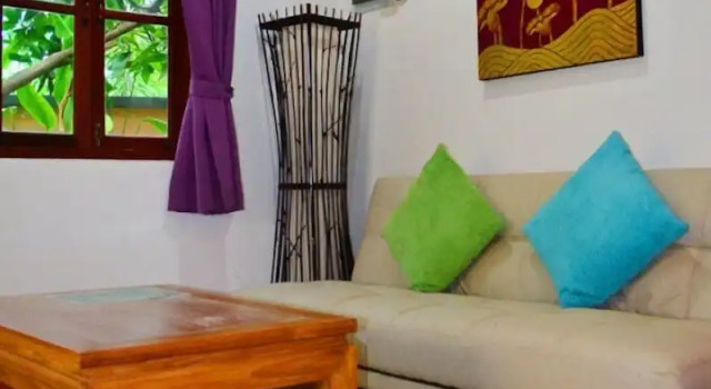 Вилла с видом на бассейн Отель Happy Elephant Resort
