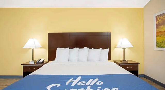 Двухместный номер Standard Days Inn by Wyndham Lake City