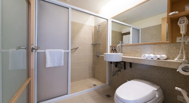Четырёхместный номер Deluxe с видом на внутренний двор Dongxu Resort Hotel