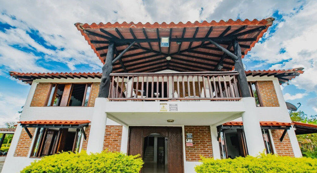 Sol y Luna Country House in Quindo, Reservar Vila Moradias em Quindio, Vila