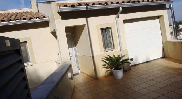 Villa Minimalista con encanto y piscina, Reserva ahora Villa Calafell 