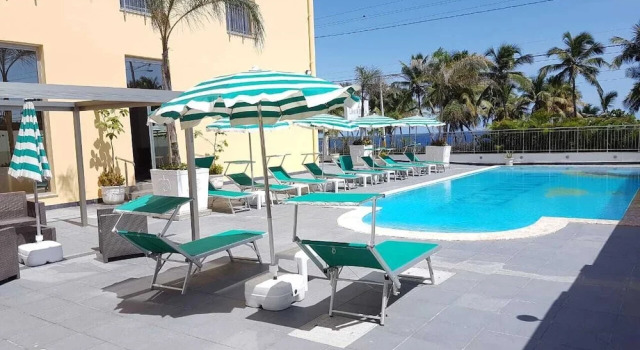 Apartahotel Isabelita, Rezerwuj Apartamentowiec hotelowy Apart-hotele w Malecon, Apartamentowiec hotelowy