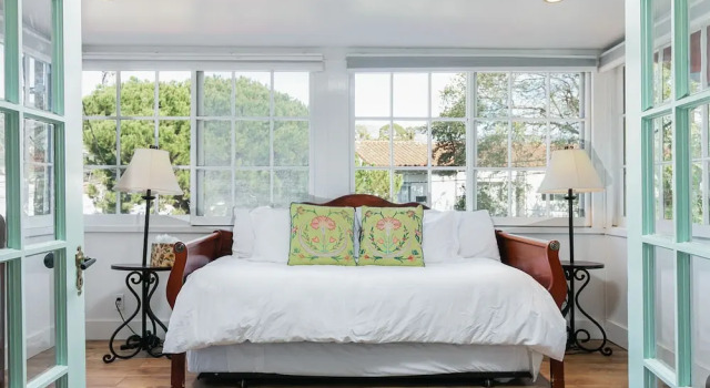 427 Santa Barbara (1655-159019) - 1 Br Hotel Room