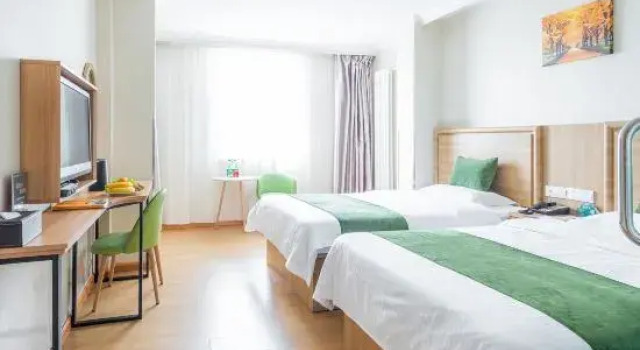 Трёхместный номер Standard GreenTree Inn GanSu LanZhou Railway Station