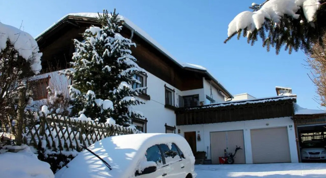 Haus Kinspergher, Prenota Hotel Hotel a Axams con piscina, Piscina