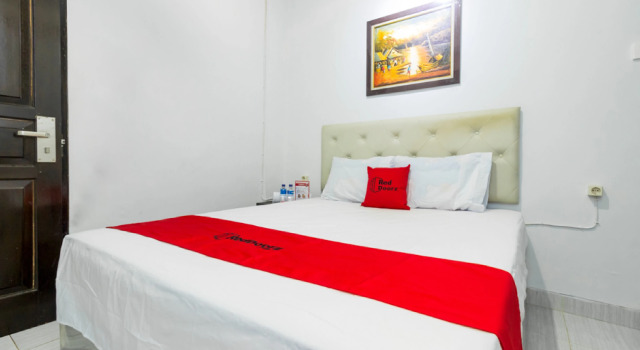Reddoorz near Gajah Mada Plaza 2