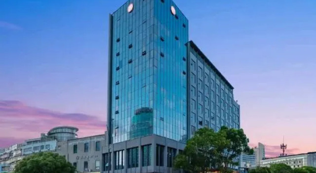 Diamond Hotel