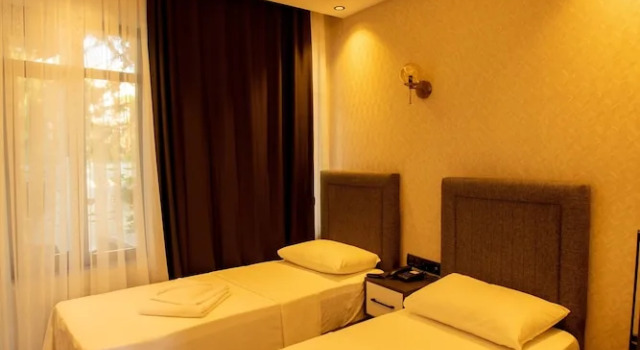 Двухместный номер Standard с балконом Rolli Butik Hotel