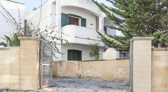 Maxi Appartamento Viale al Mare