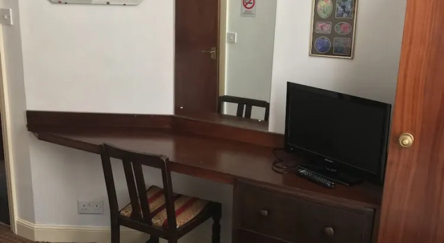 Gosfield House Hotel, Забронировать Отель Отели Лондона с завтраком, рядом с Вестминстерский университет, Завтраки