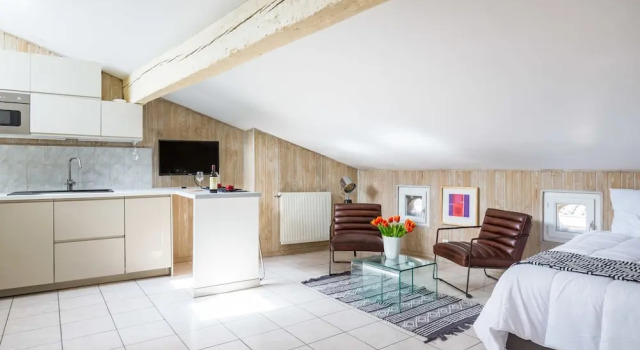 Lovely Attic Studio in Capucins