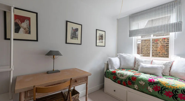 Апартаменты с 2 комнатами с балконом JOIVY Stylish 2-bed Flat w/ Terrace Near Battersea Park