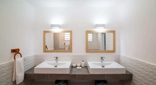 Вилла с 5 комнатами Alizee by Island Properties Online