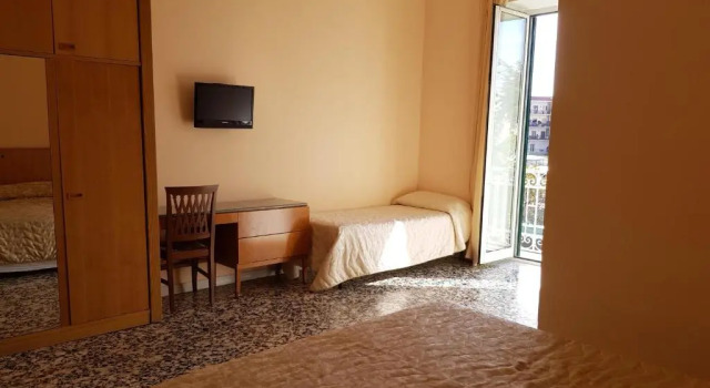 Albergo Santa Teresa, Забронировать Отель Отели в центре Торре-дель-Греко, в центре