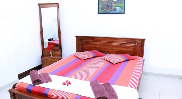 Honey Beach Inn
