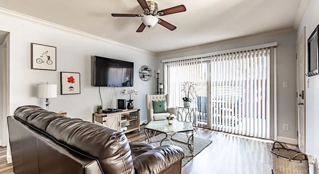 Sunscape Getaway 1BR by Casago, Забронировать Отель Отели Скотсдейл с парковкой, Парковка