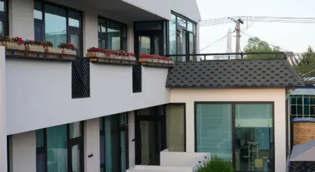 Nalati Wilderness Private Villa Boutique B&B, Prenota Bed & breakfast Hotel a Xinjiang con parcheggio, Parcheggio