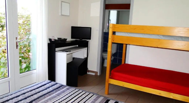 Семейный номер Standard Hotel Aux Tamaris