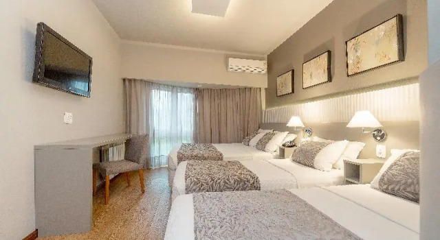 Четырёхместный номер Deluxe с видом на город Hotel Laghetto Siena Gramado
