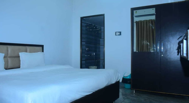 Номер Luxury Shri Narayanam Guest House and Home Stay
