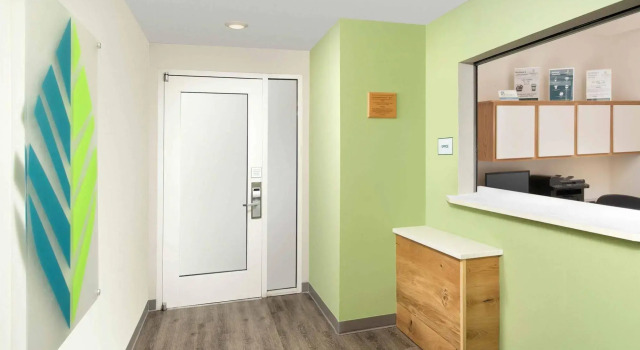 WoodSpring Suites Augusta Riverwatch, Boek Hotel Hotels in Georgia met parkeren, Parkeren