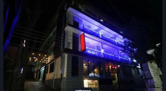 Hotel Moon by Excellent Hospitality, Rezerwuj Hotel Hotele w Uttarakhand z basenem, Basen