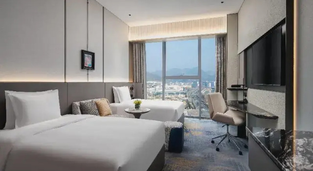 Номер Standard Crowne Plaza Shangluo