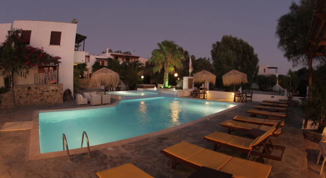 Трёхместный номер Standard Naxos Summerland resort