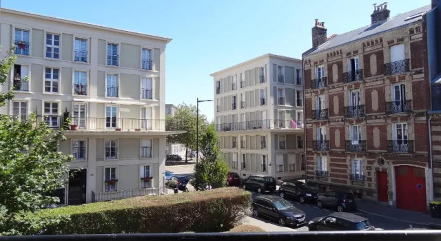 Le Perret, Book Apartment Perret 
