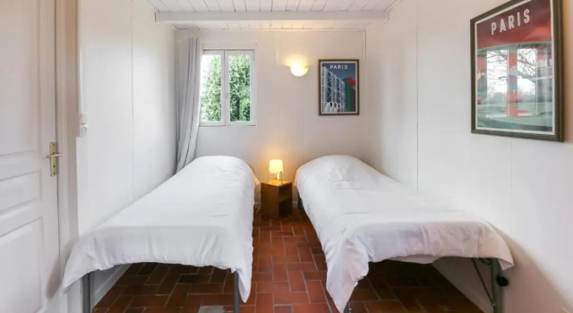 Les Cabanes Parisiennes - Chalets 1h30 from Paris, Rezerwuj Chalet Sainte-Geneviève-des-Bois 