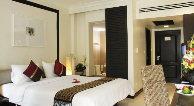 Thara Patong Beach Resort & Spa, Забронировать Курортный отель Курортные отели Патонг-Бич, рядом с Пляж Патонг, Курортный отель
