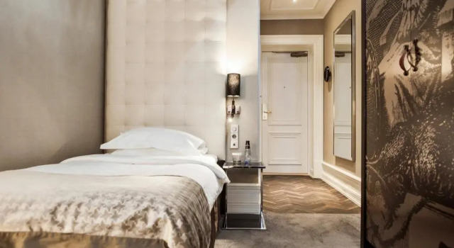 Одноместный номер Standard Elite Plaza Hotel