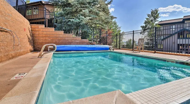 Апартаменты с 3 комнатами Cozy Condo w/ View, Walk to Steamboat Ski Resort!