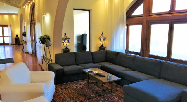 Вилла Luxury Villa Gaudia, Luxury Villa with pool, A-C